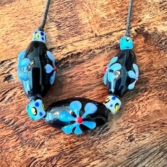 Vintage Lamp Glass Daisy Beads On Cord - Picture 3 of 5